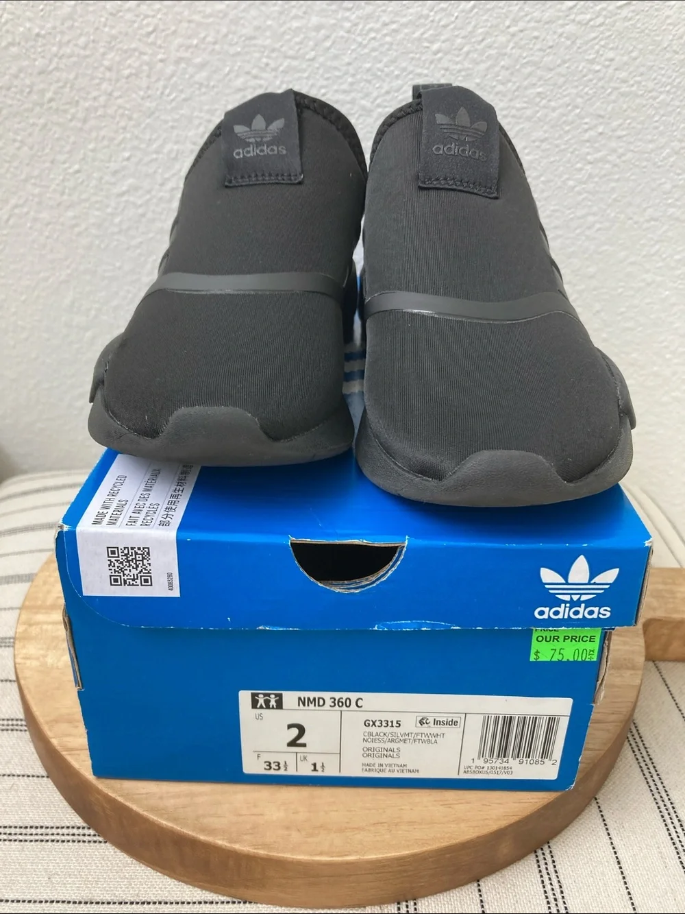 SALE! 50% Off adidas Kids Black Slip-On NMD 360 C Sneakers Size 2